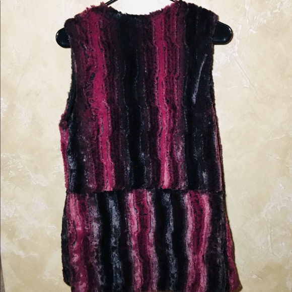 Eight Sixty Faux Fur Vest - Picture 2 of 5